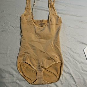 Assets by Spanx shapewear